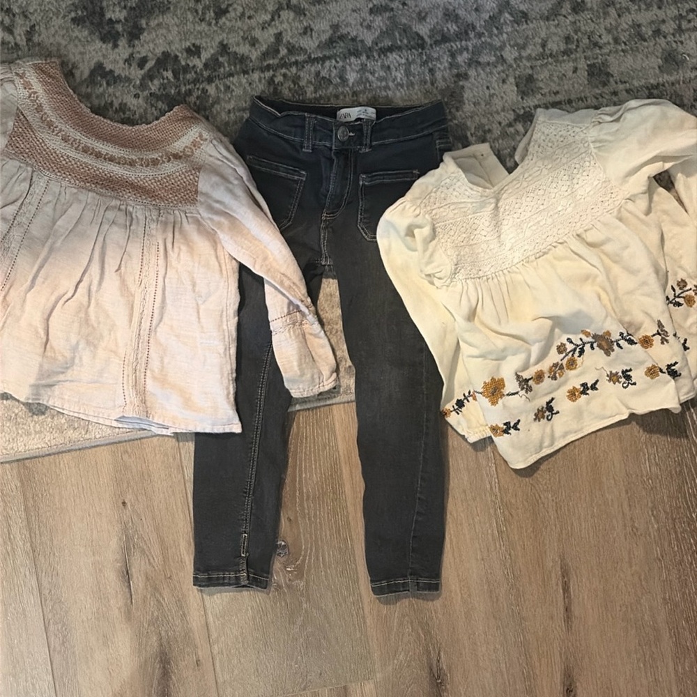 Zara bundle 4-5Y - 2 tops, 1 pair of jeans